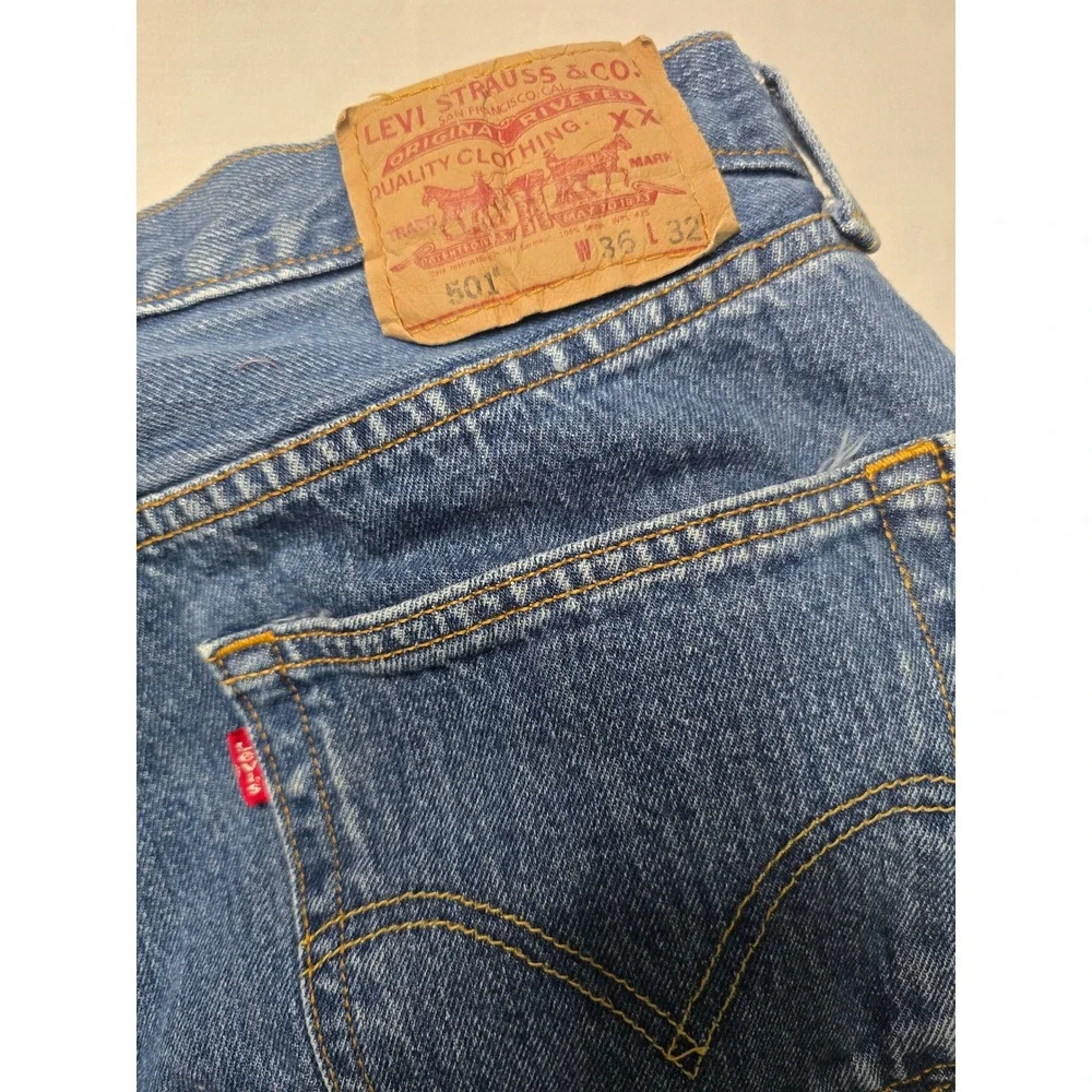 Levis 501 Original Fit Mens 100% Cotton Denim Blue Jeans 36x32 Medium Wash EUC